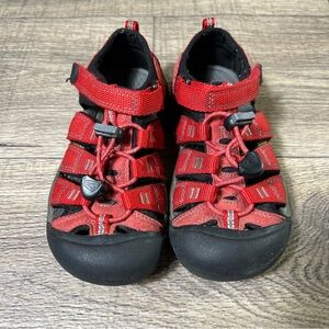 KEEN Red Sport Sandals – Kids Size 13 – Waterproof Hiking Shoes